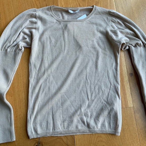 Prada sweater - Picture 4 of 9